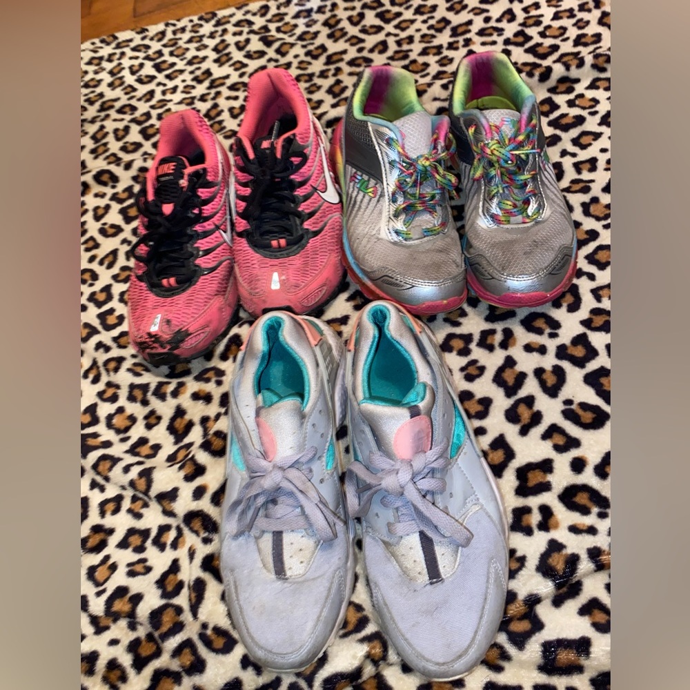 Bundle!! bundle!! bundle!! 3 pairs of decent shoes for CHEAP!
